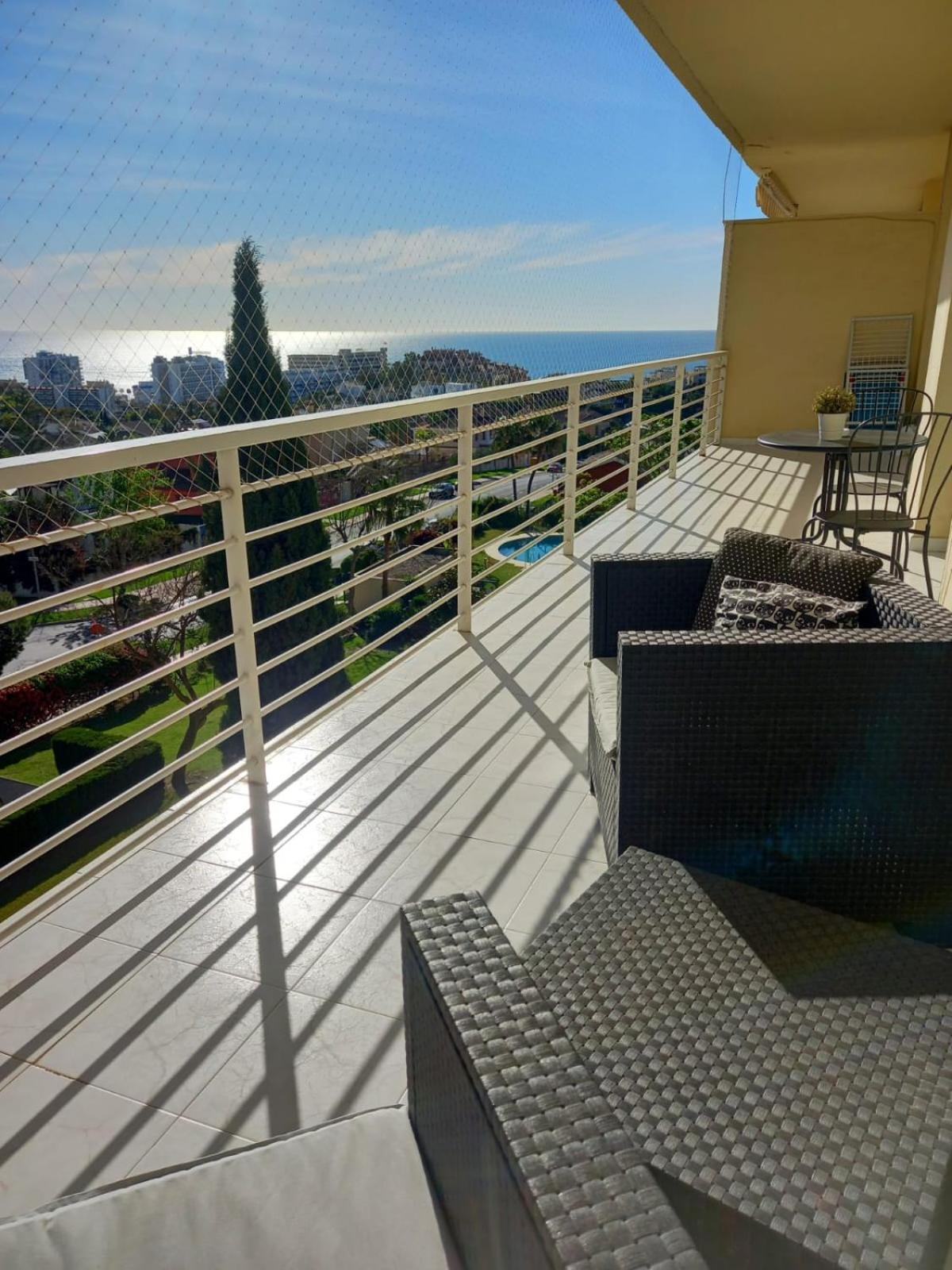 Amplio, Luminoso Y Moderno Apartamento Con Amplia Terraza Y Hermosas Vistas En Exclusiva Urbanizacion 베날마데나코스타 외부 사진