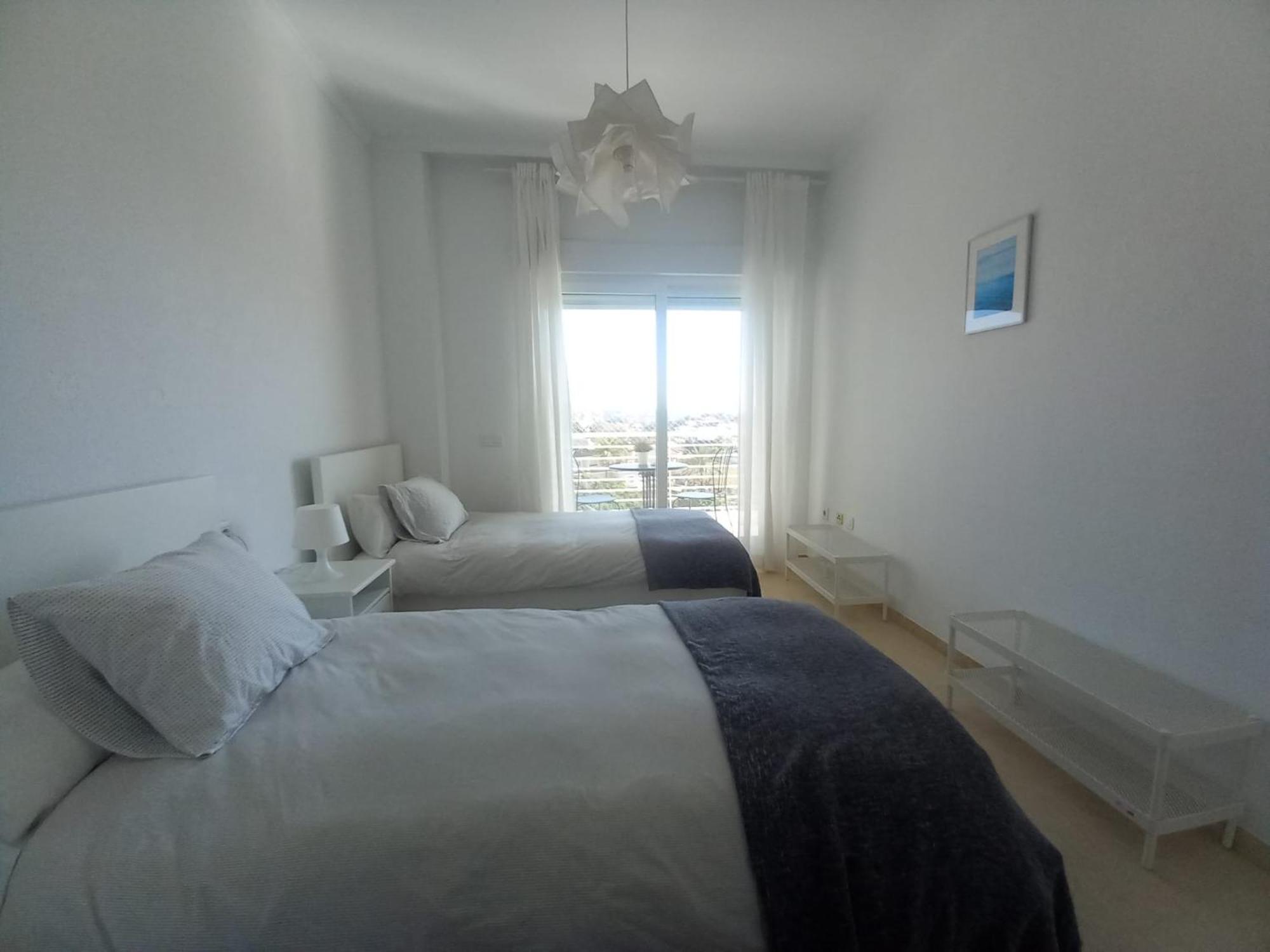 Amplio, Luminoso Y Moderno Apartamento Con Amplia Terraza Y Hermosas Vistas En Exclusiva Urbanizacion 베날마데나코스타 외부 사진
